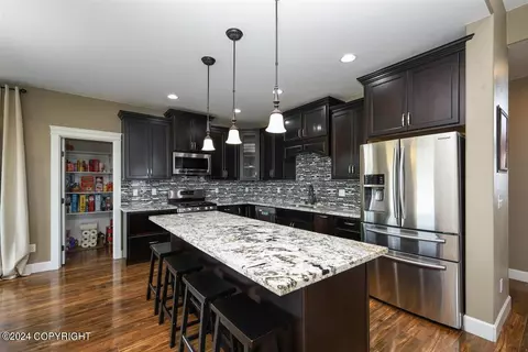 Kitchen - 5263 E Barn Cir, Wasilla, AK 99654 photo 2 of 8