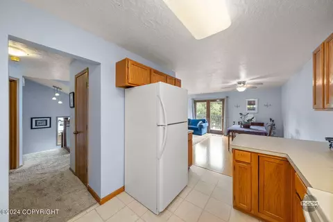 18615 Neva Cir, Eagle River, AK 99577 photo 10
