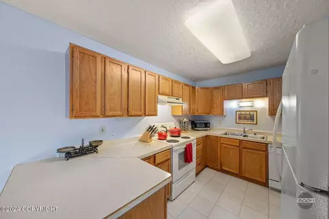 18615 Neva Cir, Eagle River, AK 99577 photo 8