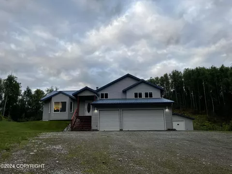 16580 W Hematite Ct, Wasilla, AK 99623