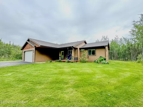 37462 Deville Rd, Soldotna, AK 99669