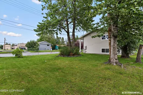 926 E 13th Ave, Anchorage, AK 99501 photo 32