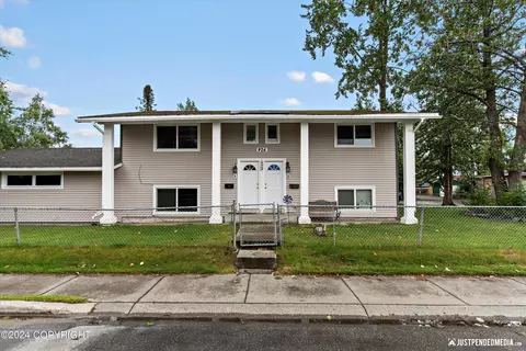 926 E 13th Ave, Anchorage, AK 99501