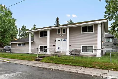 926 E 13th Ave, Anchorage, AK 99501 photo 3