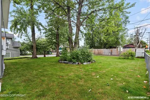 926 E 13th Ave, Anchorage, AK 99501 photo 27