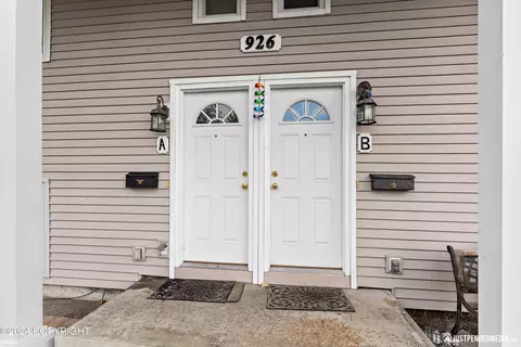 926 E 13th Ave, Anchorage, AK 99501 photo 4