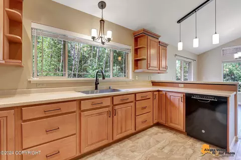 Kitchen - 21720 Rankin Rd, Chugiak, AK 99567 photo 5 of 5
