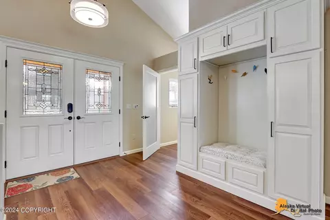 Entry Way - 21720 Rankin Rd, Chugiak, AK 99567 photo 2 of 3