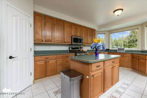 Kitchen - 12355 Division St, Anchorage, AK 99515 photo 2 of 8