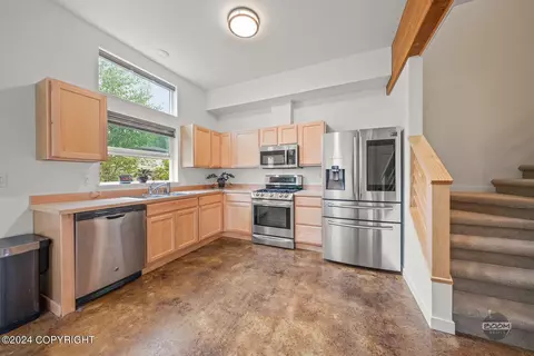 9065 Nuthatch Pl # 4C, Anchorage, AK 99507 photo 5