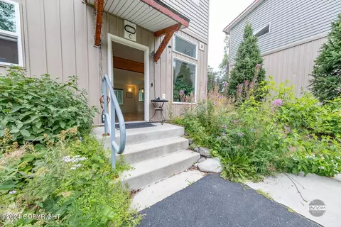 9065 Nuthatch Pl # 4C, Anchorage, AK 99507