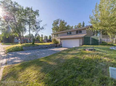 524 Pine Ave, Kenai, AK 99611