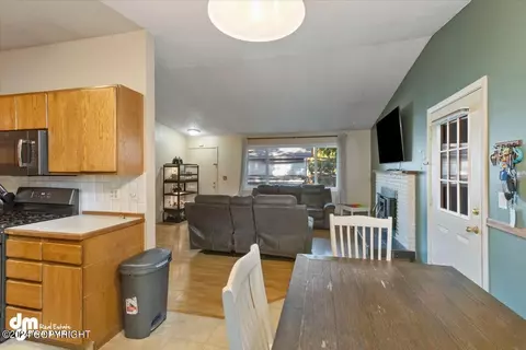 6340 E 35th Ave, Anchorage, AK 99504 photo 8