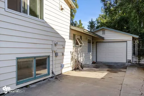 6340 E 35th Ave, Anchorage, AK 99504 photo 11