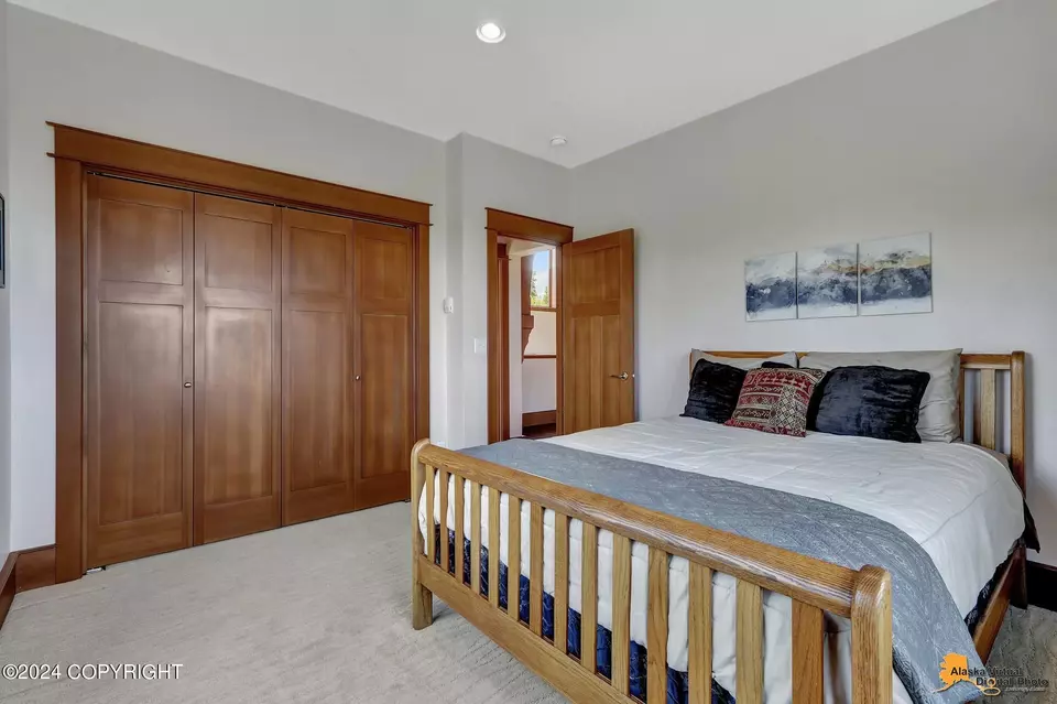 Bedroom - 17697 Golden View Dr, Anchorage, AK 99516 photo 11 of 15