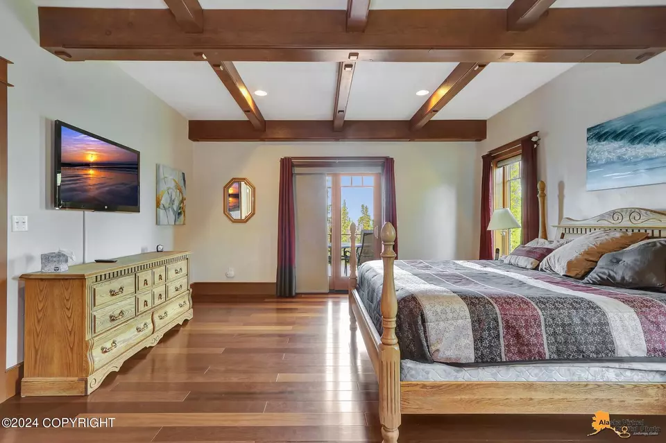 Bedroom - 17697 Golden View Dr, Anchorage, AK 99516 photo 4 of 15