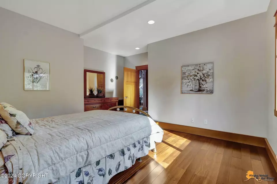 Bedroom - 17697 Golden View Dr, Anchorage, AK 99516 photo 7 of 15