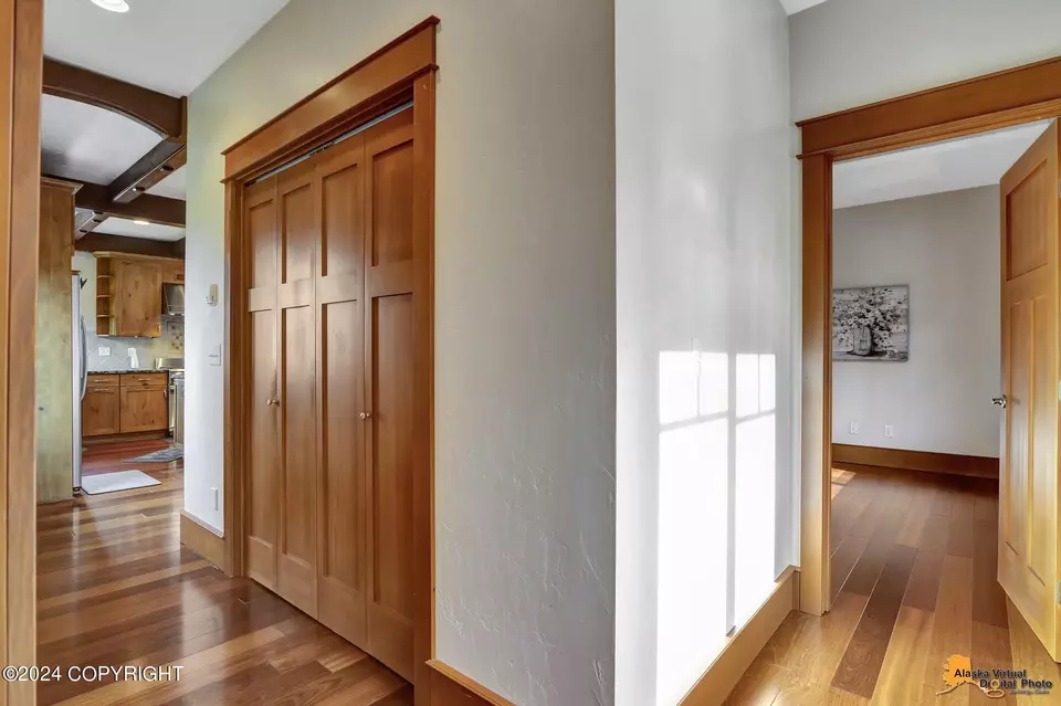 Entry Way - 17697 Golden View Dr, Anchorage, AK 99516 photo 6 of 13