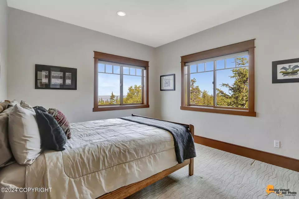 Bedroom - 17697 Golden View Dr, Anchorage, AK 99516 photo 10 of 15