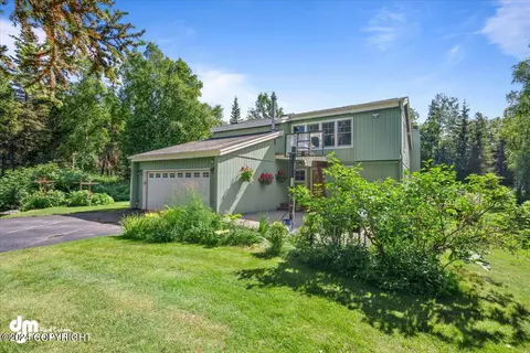 13250 Badger Ln, Anchorage, AK 99516