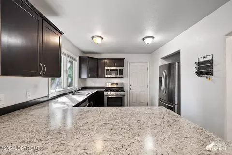 Kitchen - 16838 Riddell St, Eagle River, AK 99577 photo 2 of 7