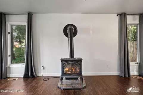 Living - 16838 Riddell St, Eagle River, AK 99577 photo 4 of 6