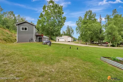 1650 Middle Mesa Dr, Palmer, AK 99645