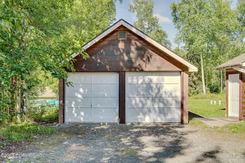 17127 Eagle River Rd, Eagle River, AK 99577 photo 8