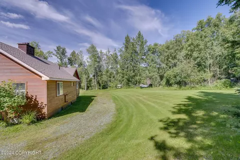 17127 Eagle River Rd, Eagle River, AK 99577 photo 4