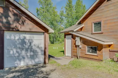 17127 Eagle River Rd, Eagle River, AK 99577 photo 9