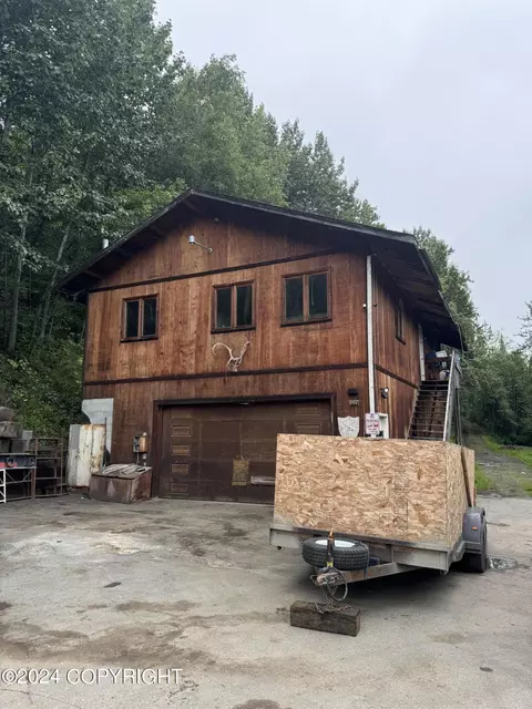 21829 Price Dr, Eagle River, AK 99577 photo 9