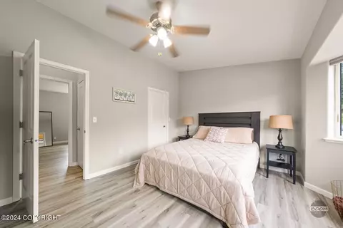 Bedroom - 19115 Trail Bay Dr, Eagle River, AK 99577 photo 4 of 5