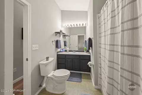 Bath - 19115 Trail Bay Dr, Eagle River, AK 99577 photo 2 of 6