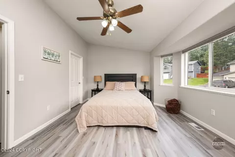 Bedroom - 19115 Trail Bay Dr, Eagle River, AK 99577 photo 3 of 5
