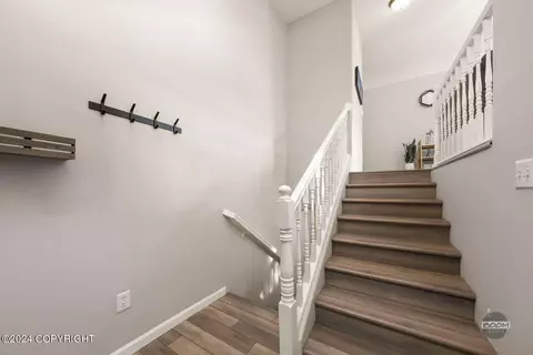 Entry Way - 19115 Trail Bay Dr, Eagle River, AK 99577 photo 2 of 5