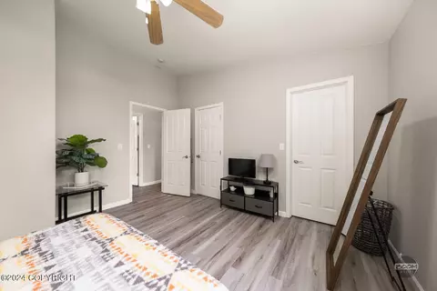 Bedroom - 19115 Trail Bay Dr, Eagle River, AK 99577 photo 2 of 5