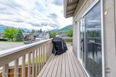 Exterior - 19115 Trail Bay Dr, Eagle River, AK 99577 photo 4 of 8