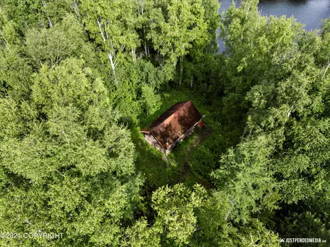 8721 W Behnke Rd, Wasilla, AK 99623 photo 3