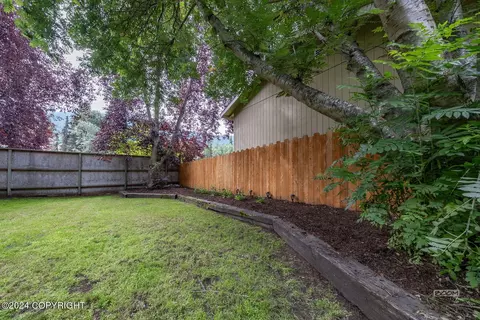 8806 Dome Cir, Eagle River, AK 99577 photo 35
