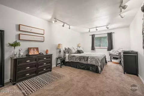 8806 Dome Cir, Eagle River, AK 99577 photo 19