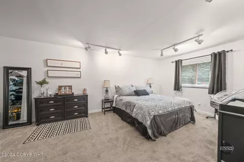 8806 Dome Cir, Eagle River, AK 99577 photo 18
