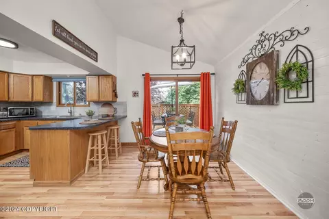 8806 Dome Cir, Eagle River, AK 99577 photo 8