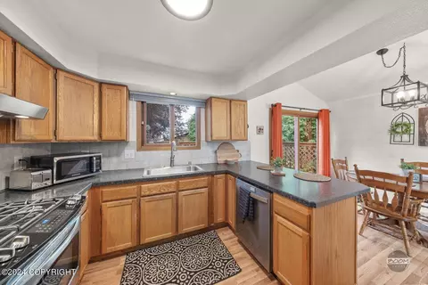 8806 Dome Cir, Eagle River, AK 99577 photo 12