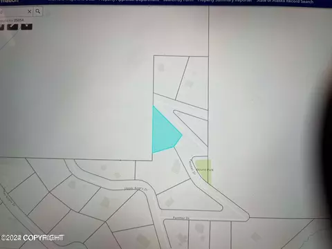 000 Panther Dr, Eagle River, AK 99577