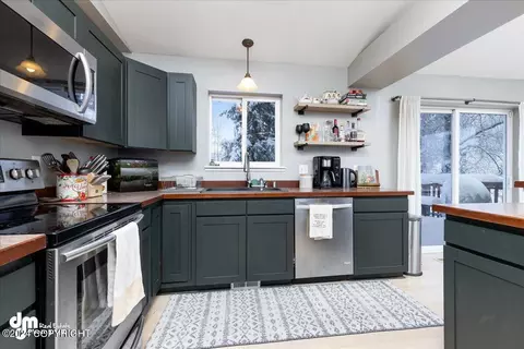 19141 Danny Dr, Eagle River, AK 99577 photo 8
