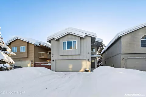 2004 Terrebonne Loop, Anchorage, AK 99502 photo 2