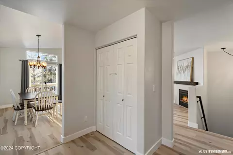2004 Terrebonne Loop, Anchorage, AK 99502 photo 14