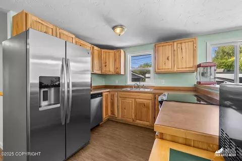7116 Terry St, Anchorage, AK 99502