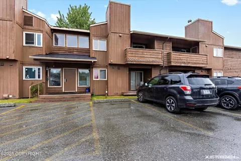 2200 Minerva Way # B5, Anchorage, AK 99515