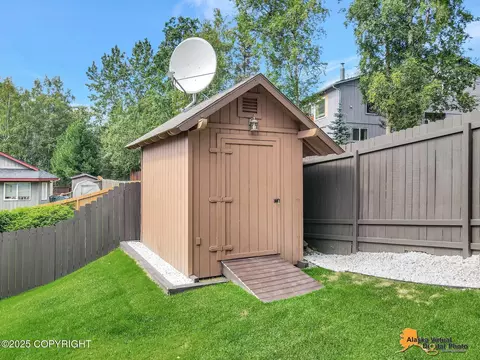 18601 Gibens Cir, Eagle River, AK 99577 photo 41
